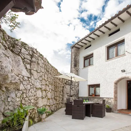 En Llanes 8 Personas Holiday home *